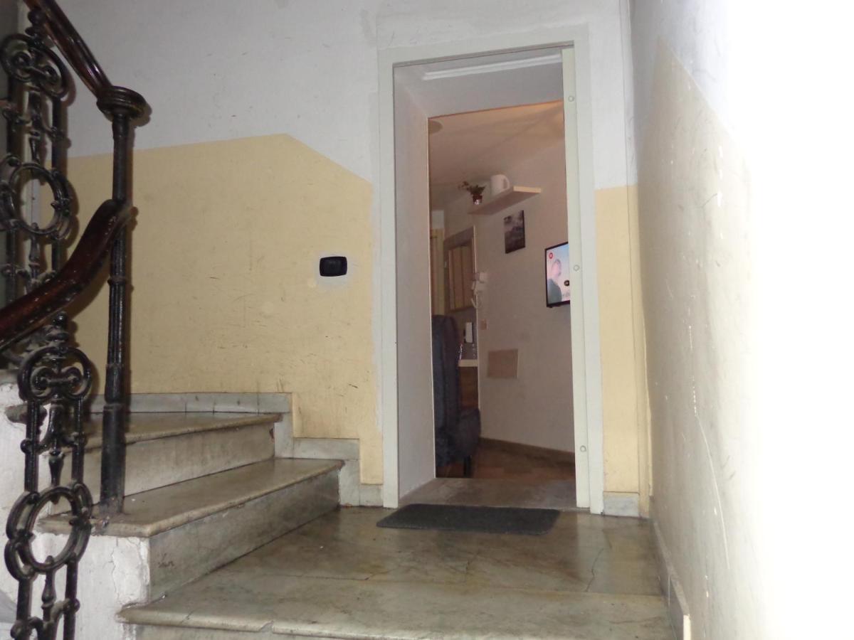 Napoli Central Nest Bed and Breakfast Buitenkant foto